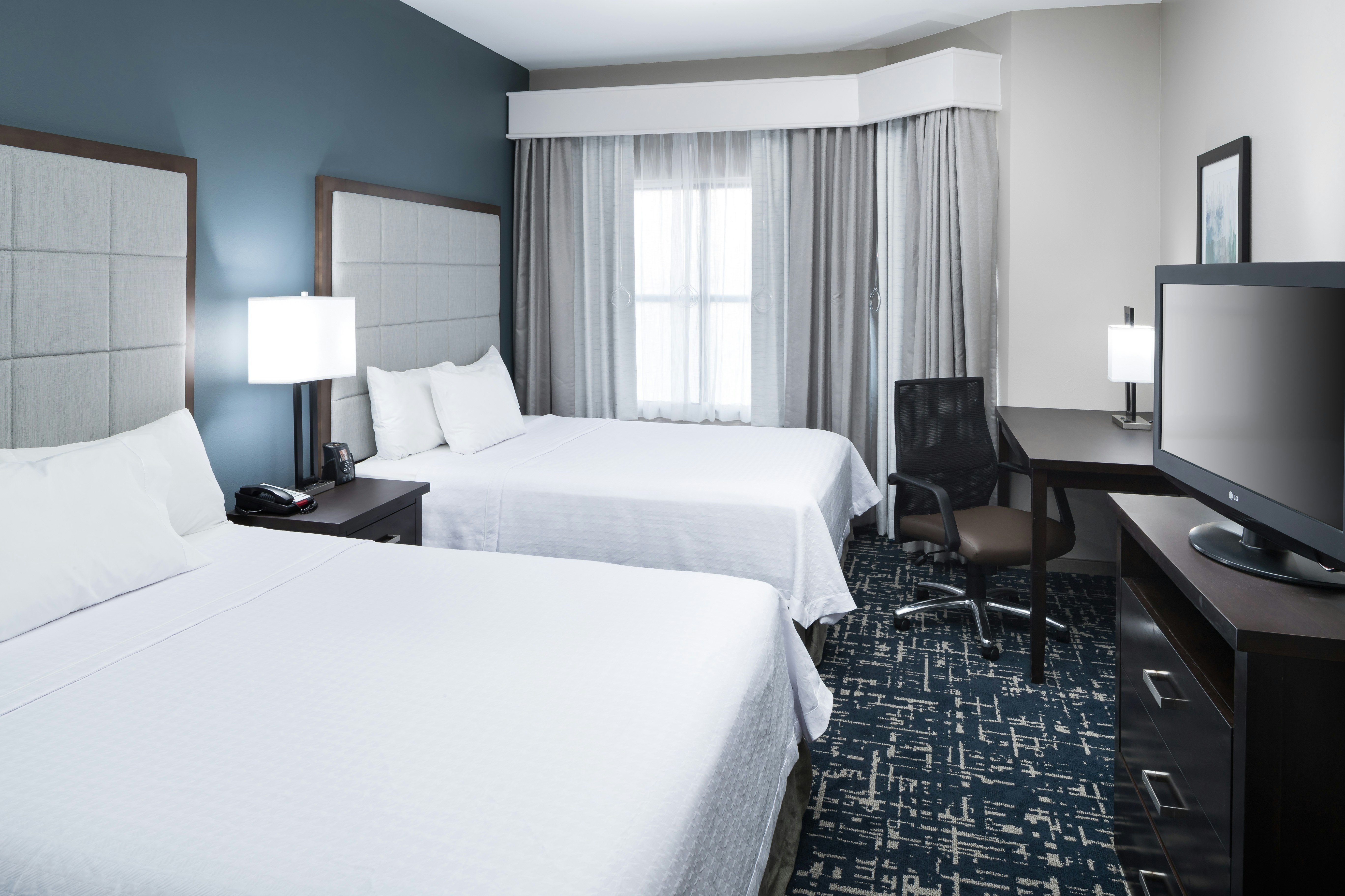 1 BEDROOM, SUITE, 2 QUEEN BEDS