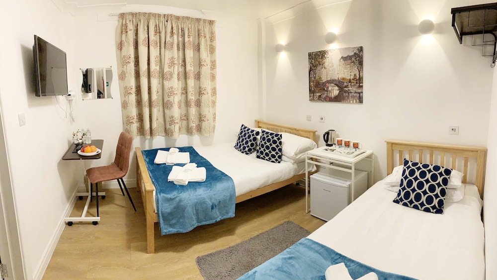 City London Hotel 30/50