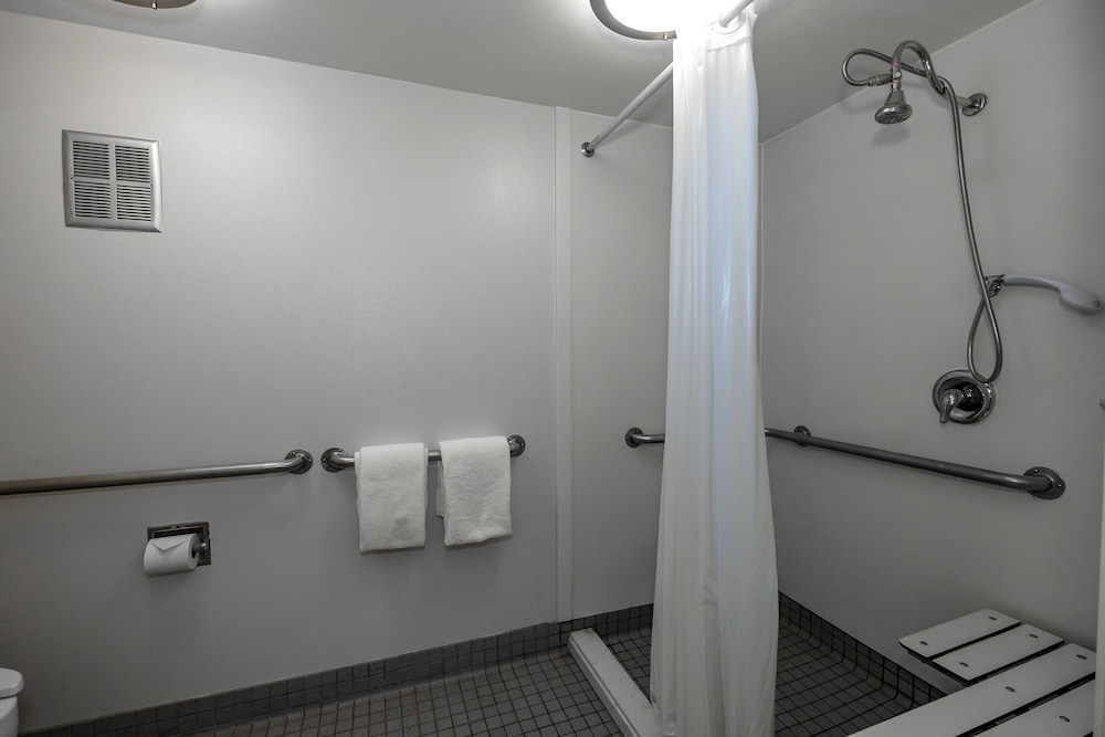Red Roof Inn Cleveland - Medina 7/15