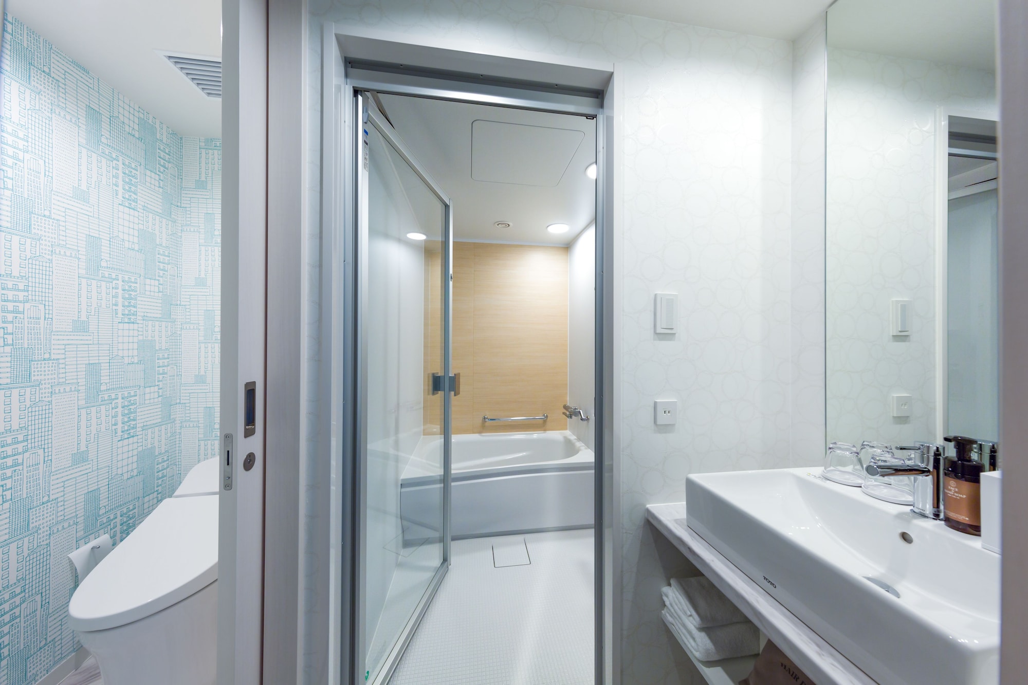 Superior, Twin Beds, Murphy Bed, Del Style Nagoya-Nayabashi By Daiwa Roynet Hotel 3/3