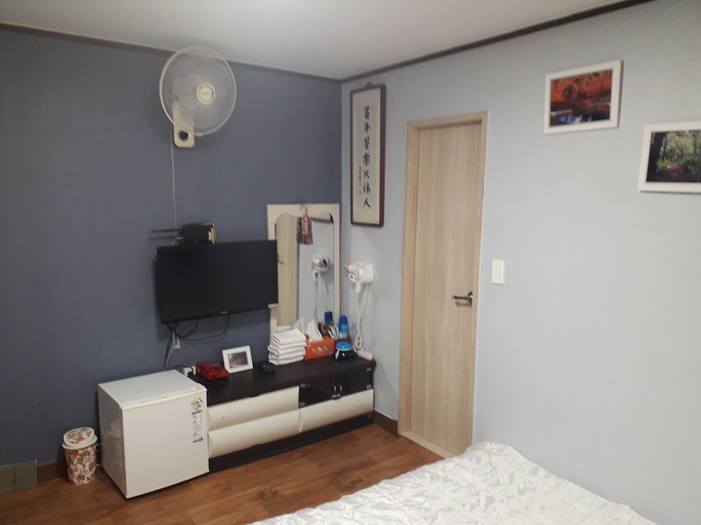 A Ji Hostel 23/35
