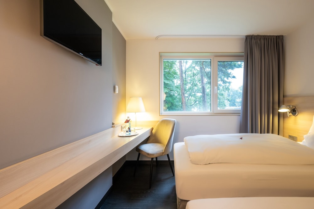 SERWAYS HOTEL BRUCHSAL WEST 20/54