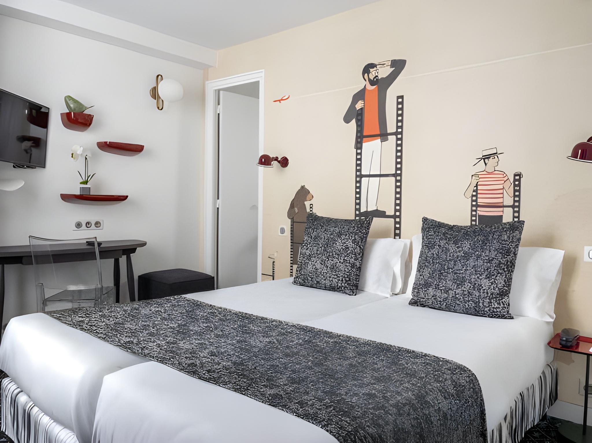 Family, Double and Twin Beds