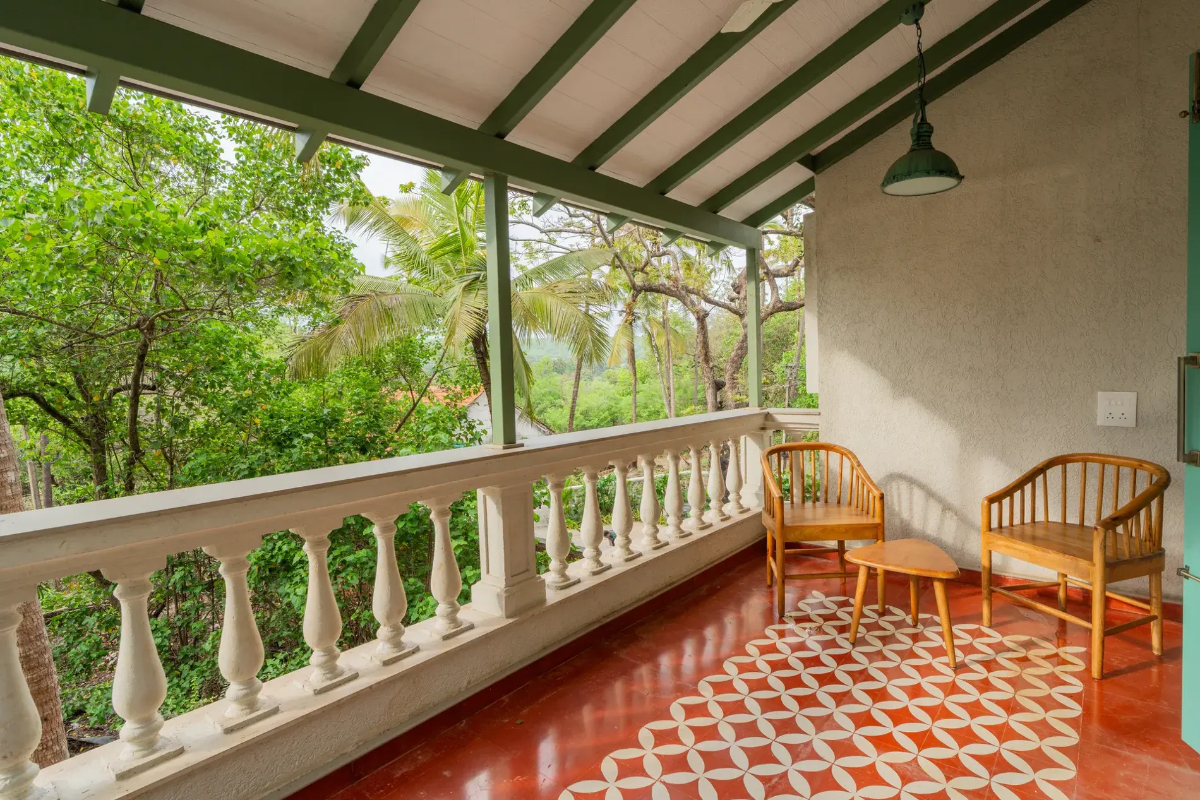 ELIVAAS Villa Frienders 5 BHK Villa With Pvt Pool & Lift Near Popular Beaches 8/12
