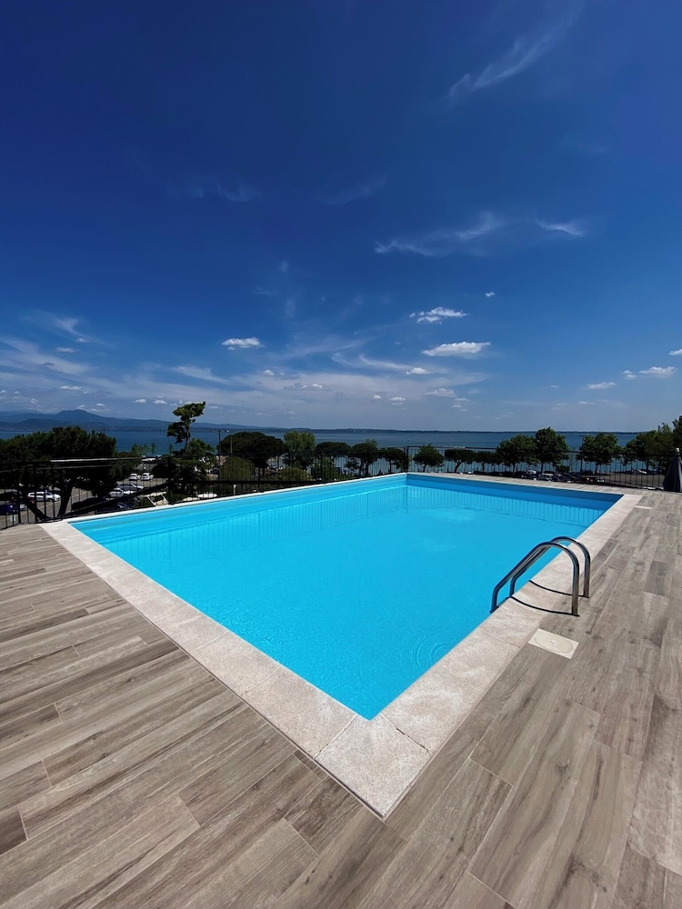 Alevic Hotel Sirmione 64/69