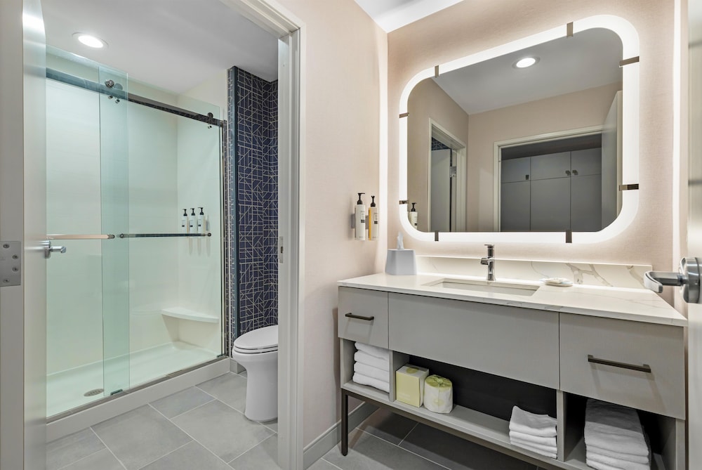 Homewood Suites by Hilton Walker Grand Rapids North 50/56
