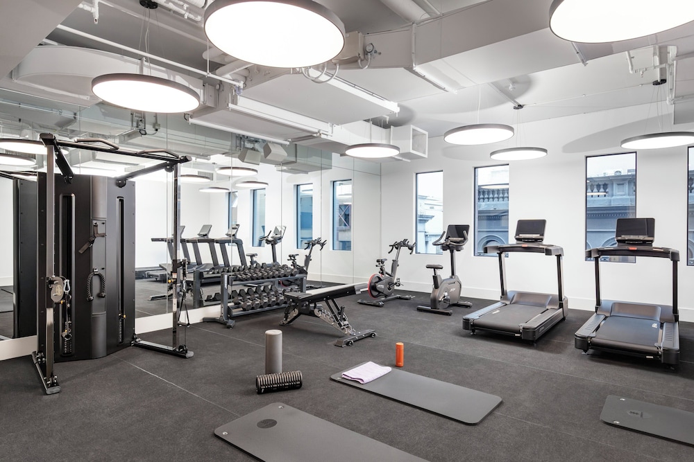 Hotel Indigo Melbourne Little Collins by IHG 24/48