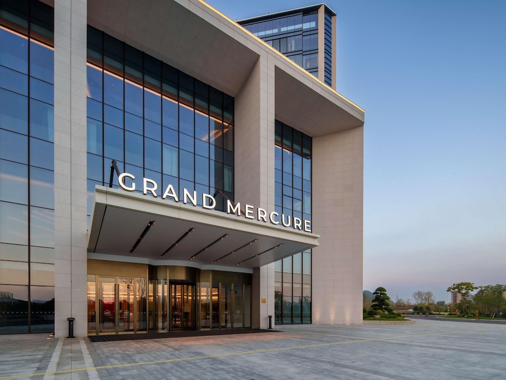 Grand Mercure Hangzhou Qingshan Lake 54/59