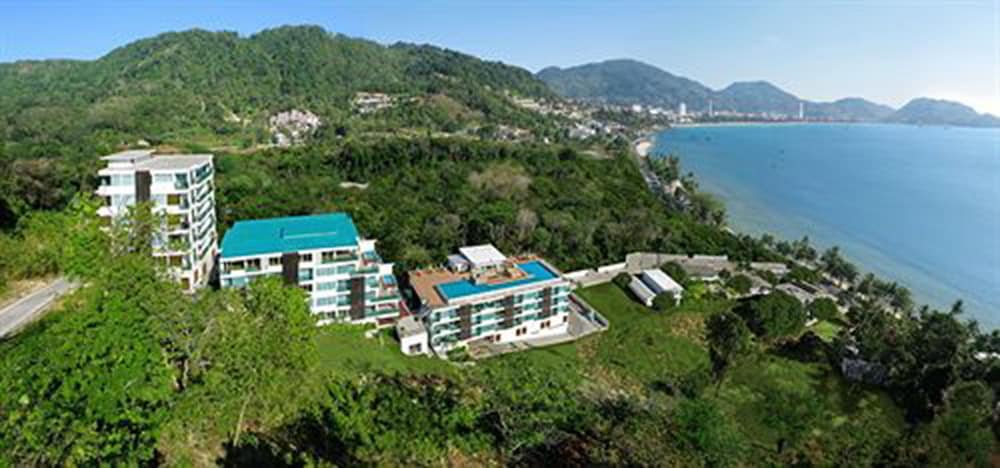 THE BAYCLIFF RESIDENCES 37/50