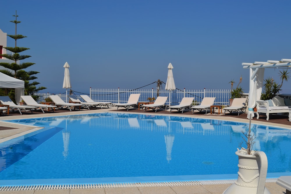 Dream Island Hotel 43/50