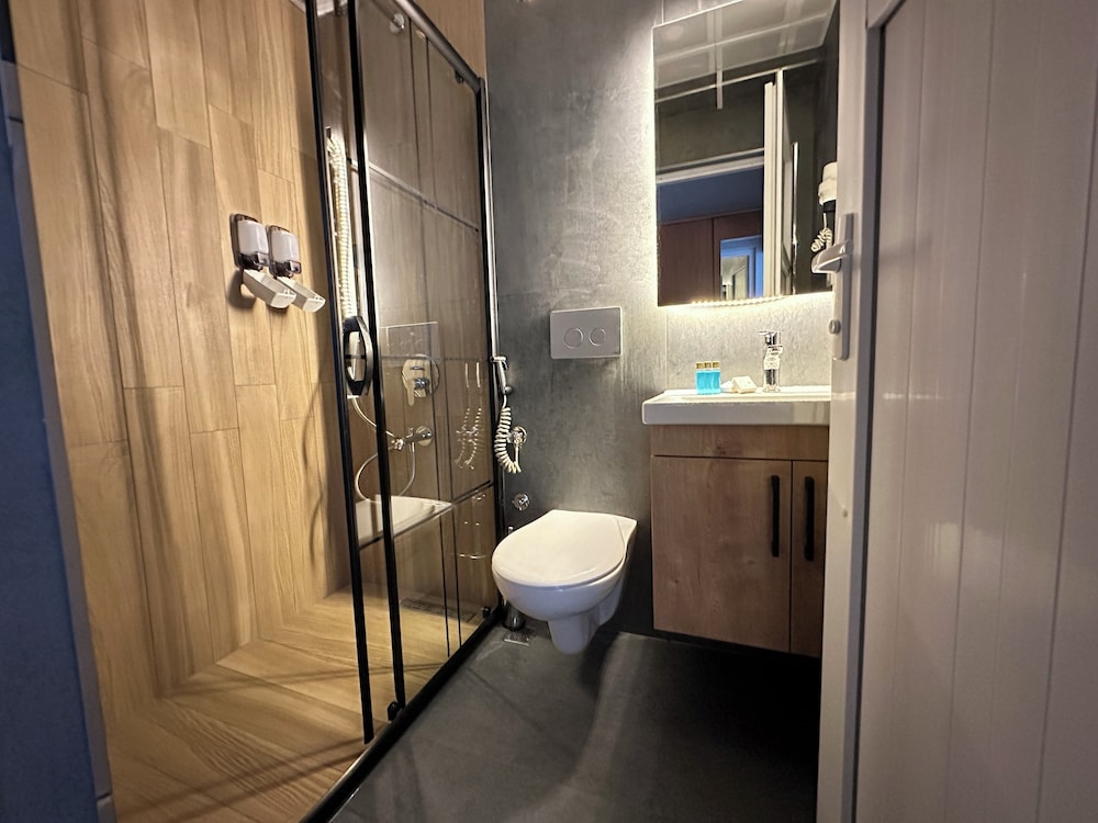 Butik Inceli Hotel 36/37