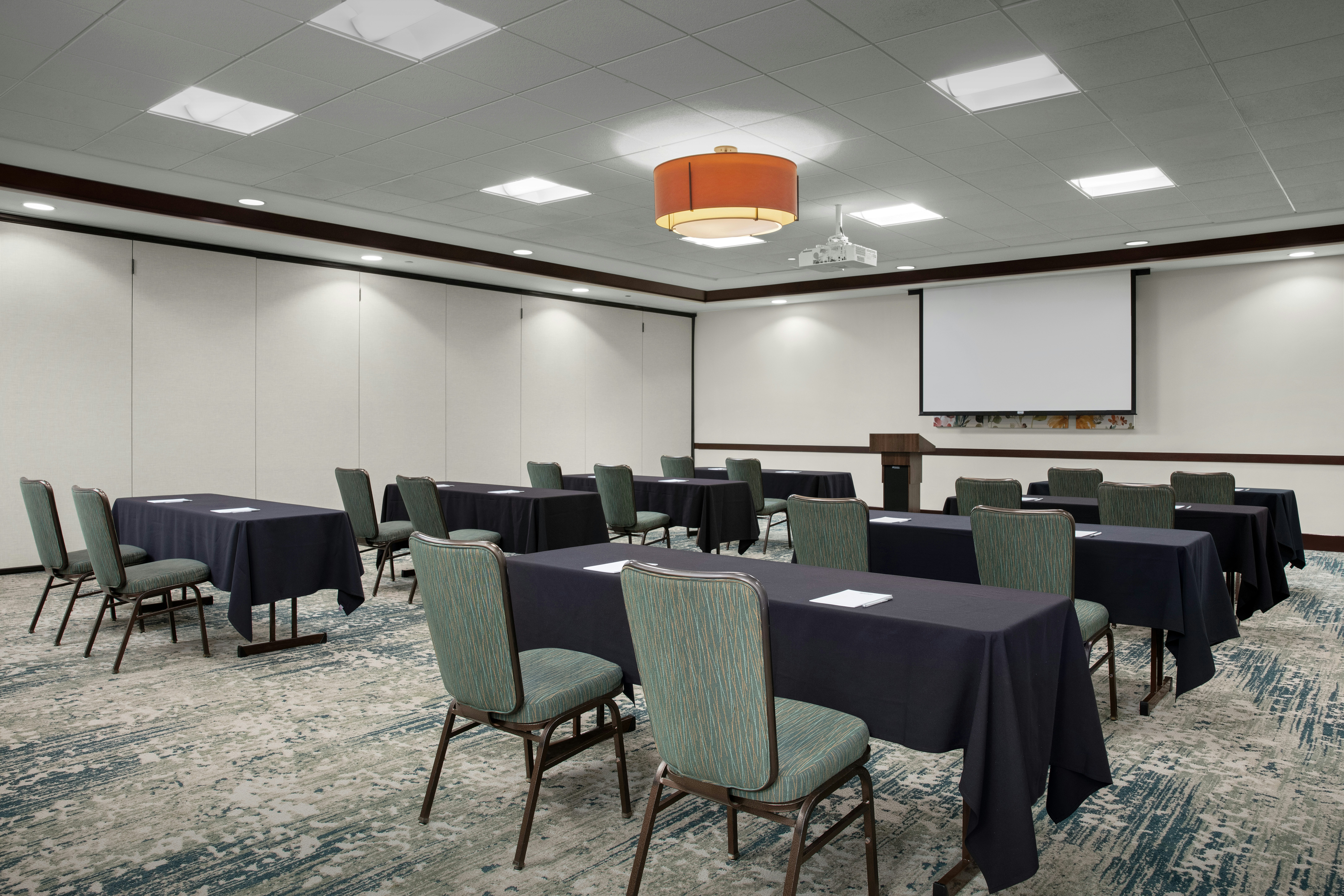 Hilton Garden Inn Fort Worth Medical Center 80/86