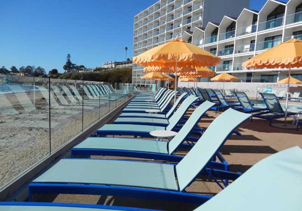 Dream Inn Santa Cruz 7/60