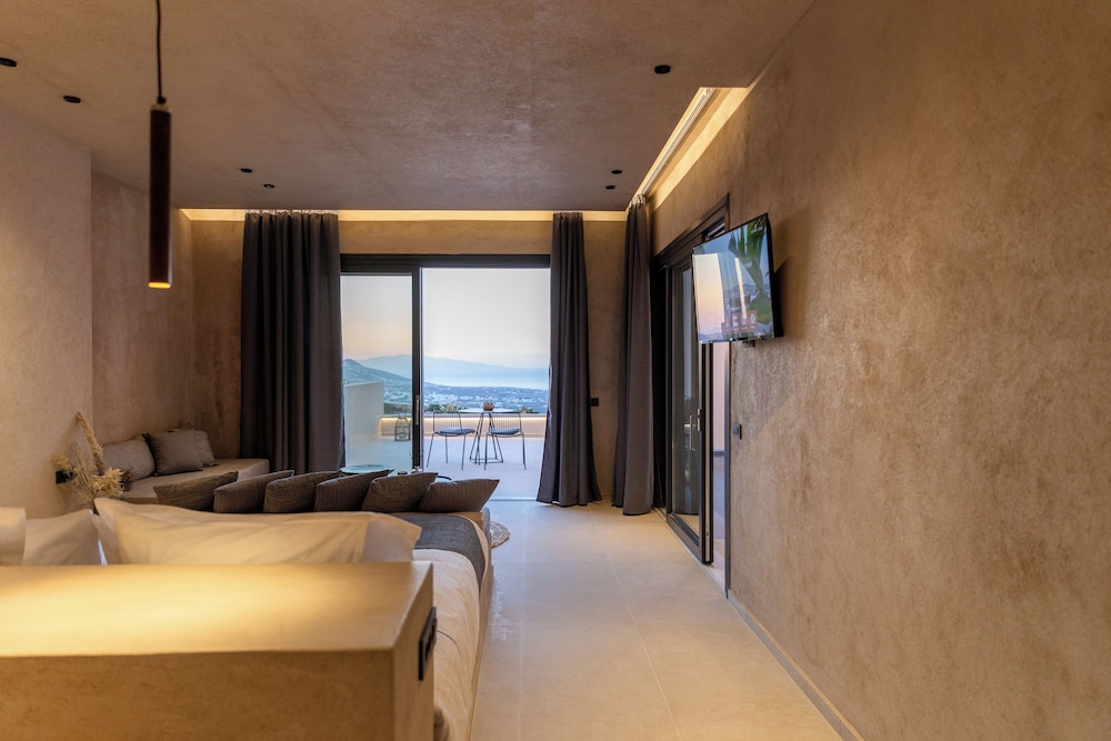 جناح بسرير كينج، North Santorini Luxury Spa Hotel 2/3