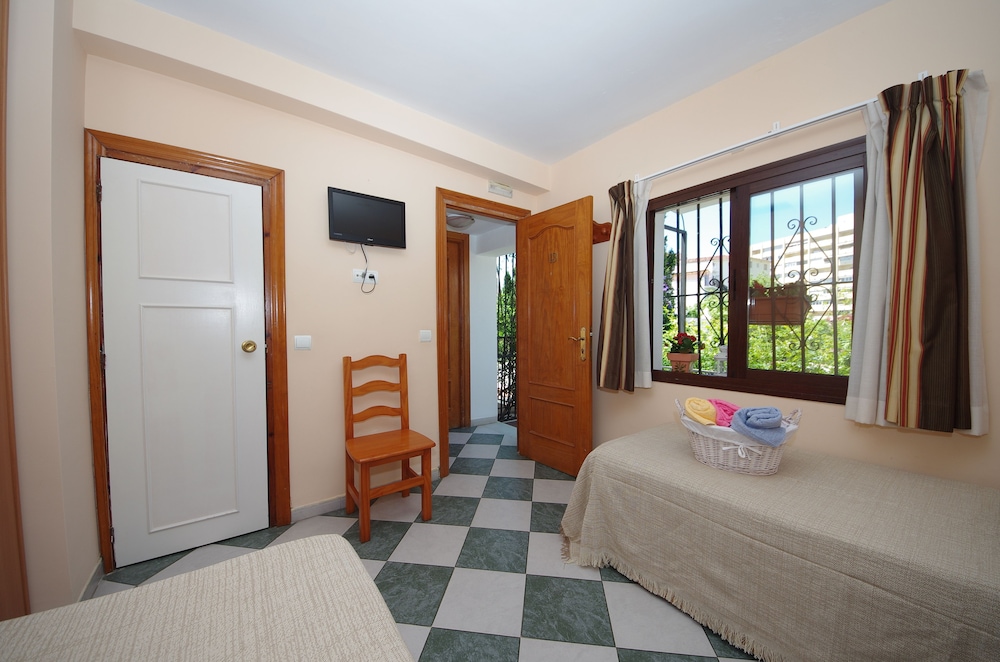 Pension Aduar 18/50