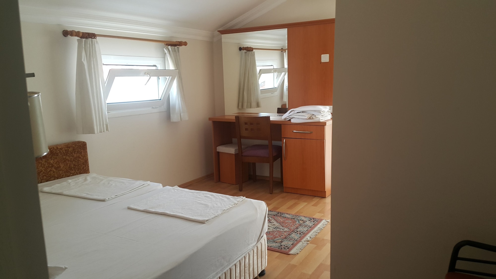 apartment, partial sea view