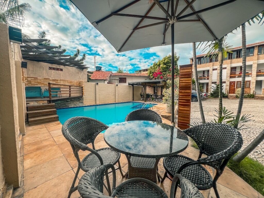 Falesia Praia Hotel 30/42