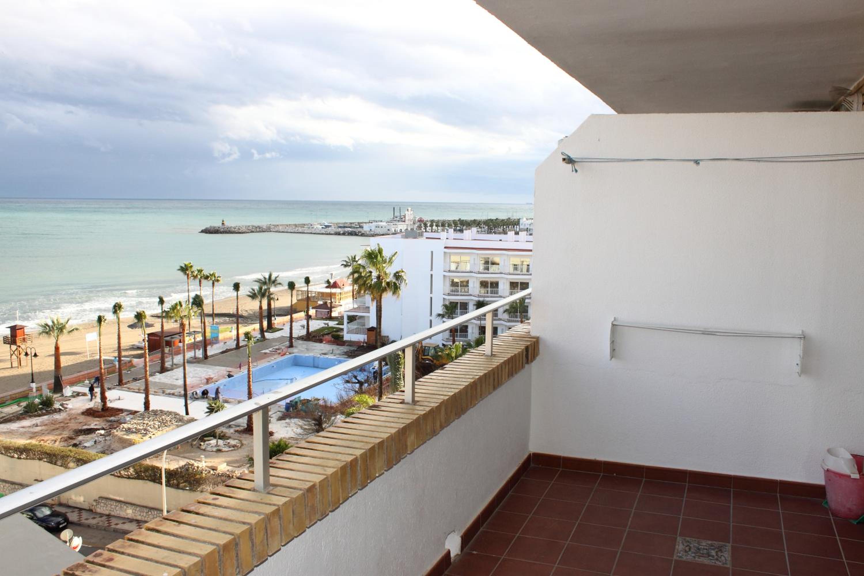 Buensol Apartments 9/36