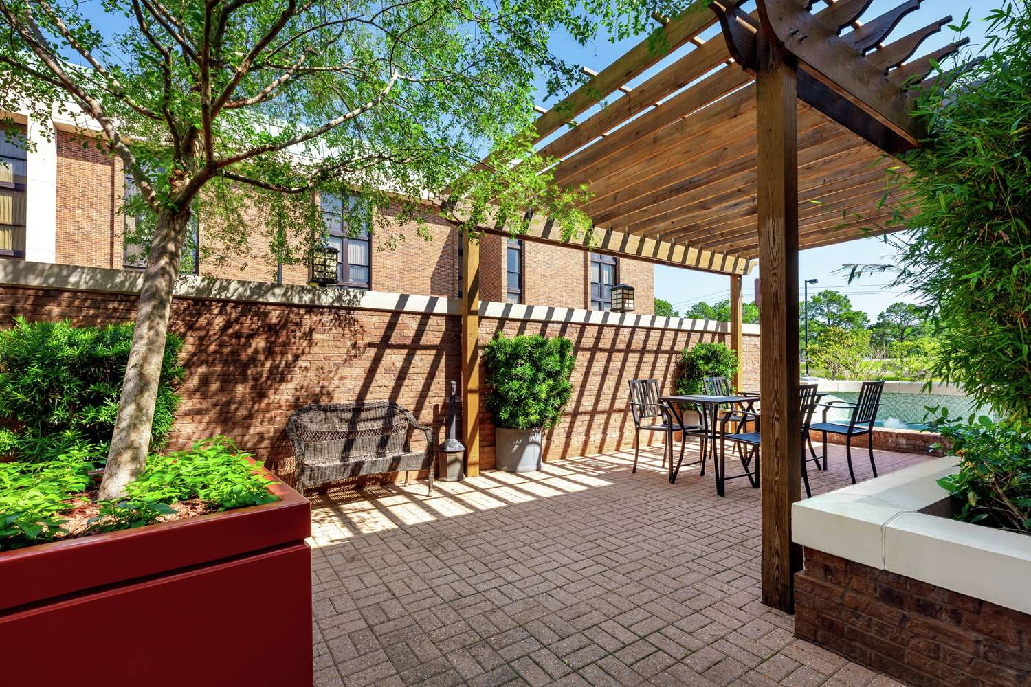Hilton Garden Inn West I 65 Airport Blvd 29/30
