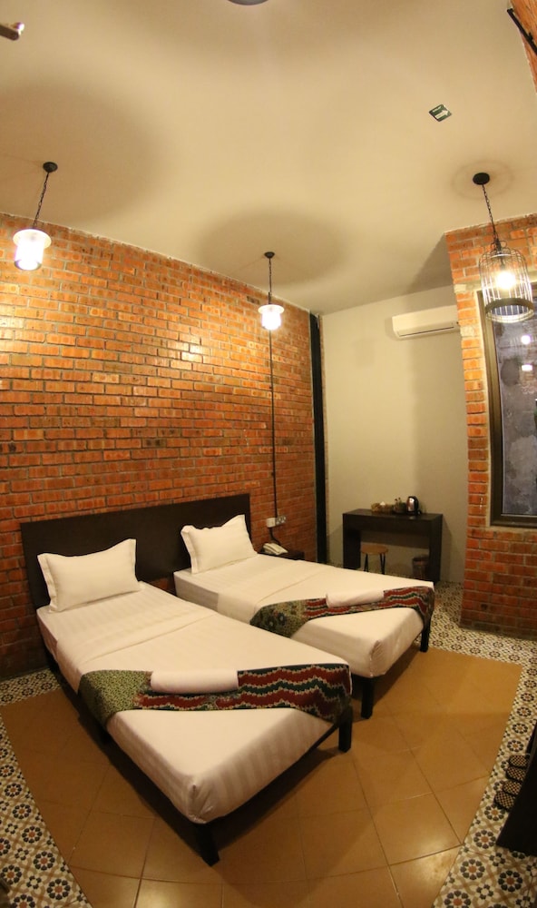 JQ Ban Loong Boutique Hotel 36/48