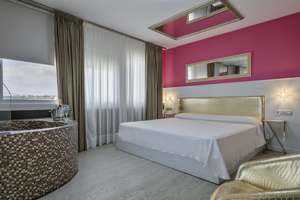 H Hotel 16/65