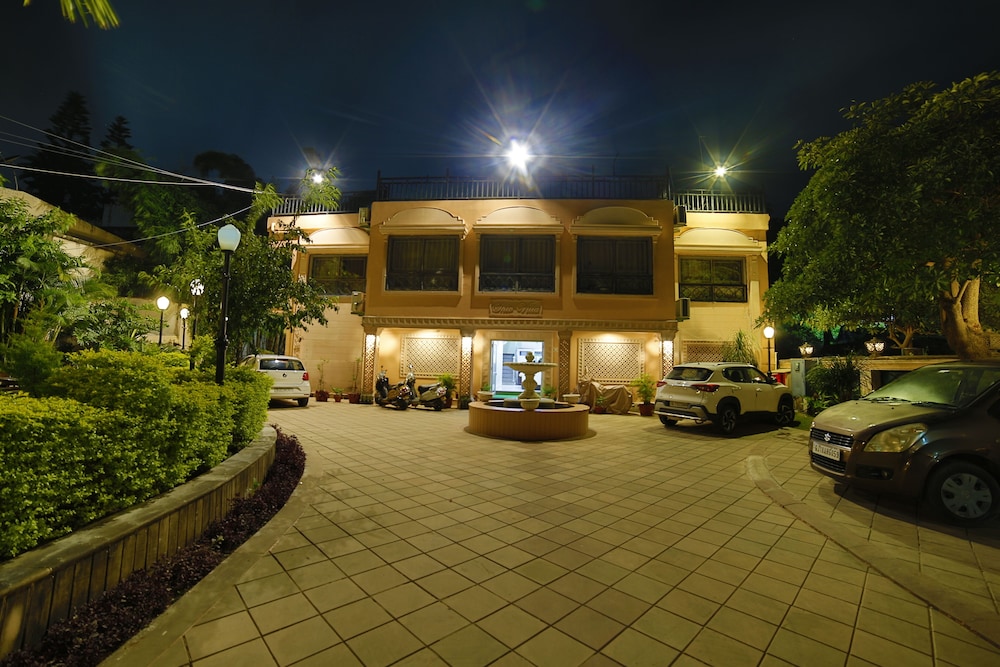 Hotel Shiv Villa 31/45