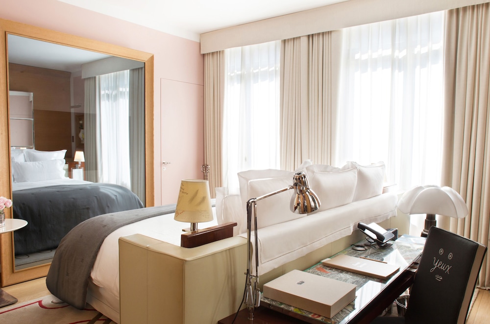 Le Royal Monceau Raffles Paris 45/80
