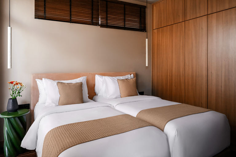 Signature, Garden, Suite, Twin Beds