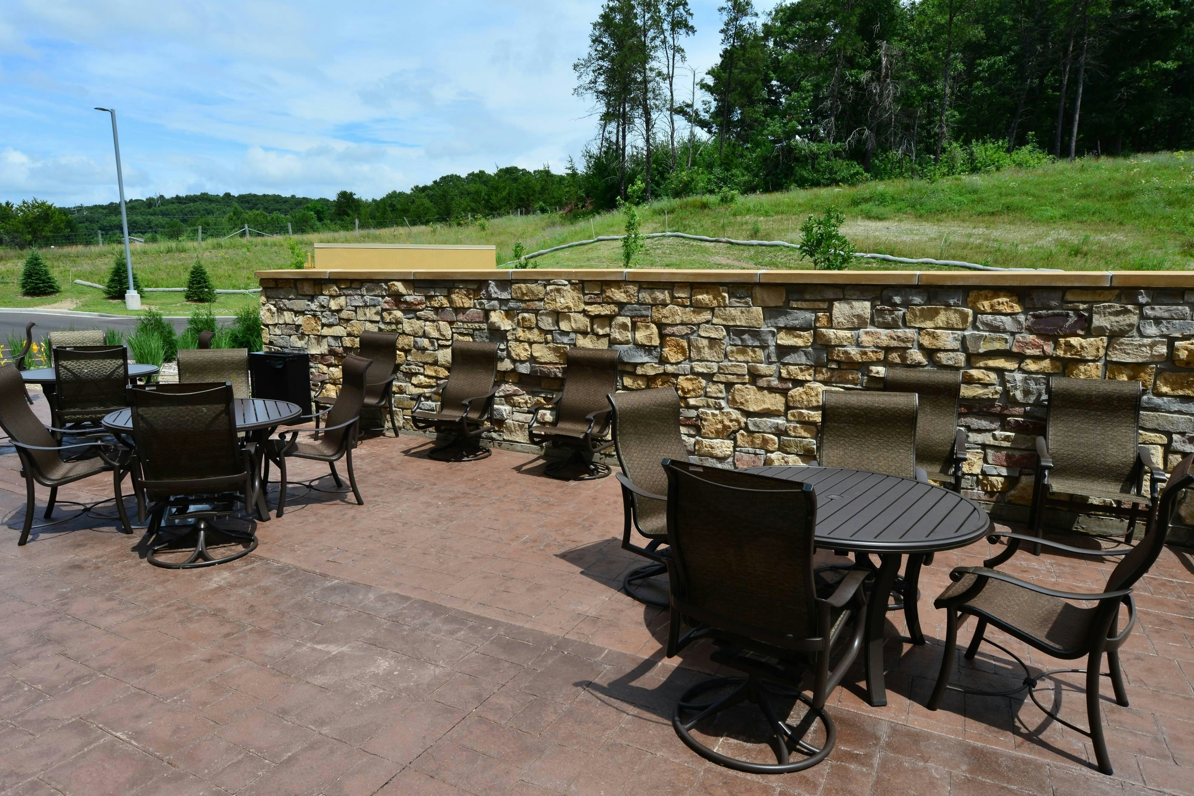 Fairfield Inn Suites Eau Claire Chippewa Falls 16/17