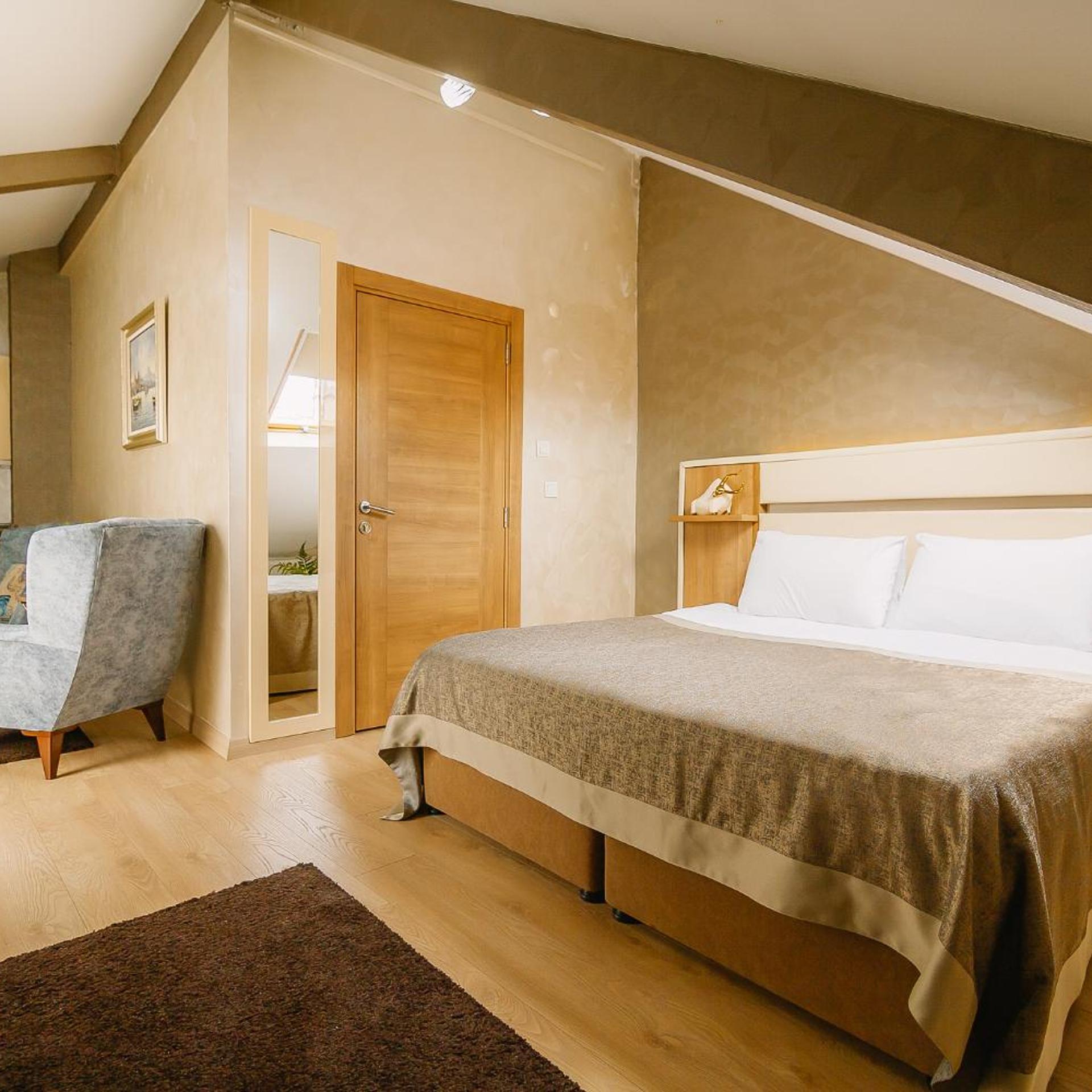 Loft, Suite