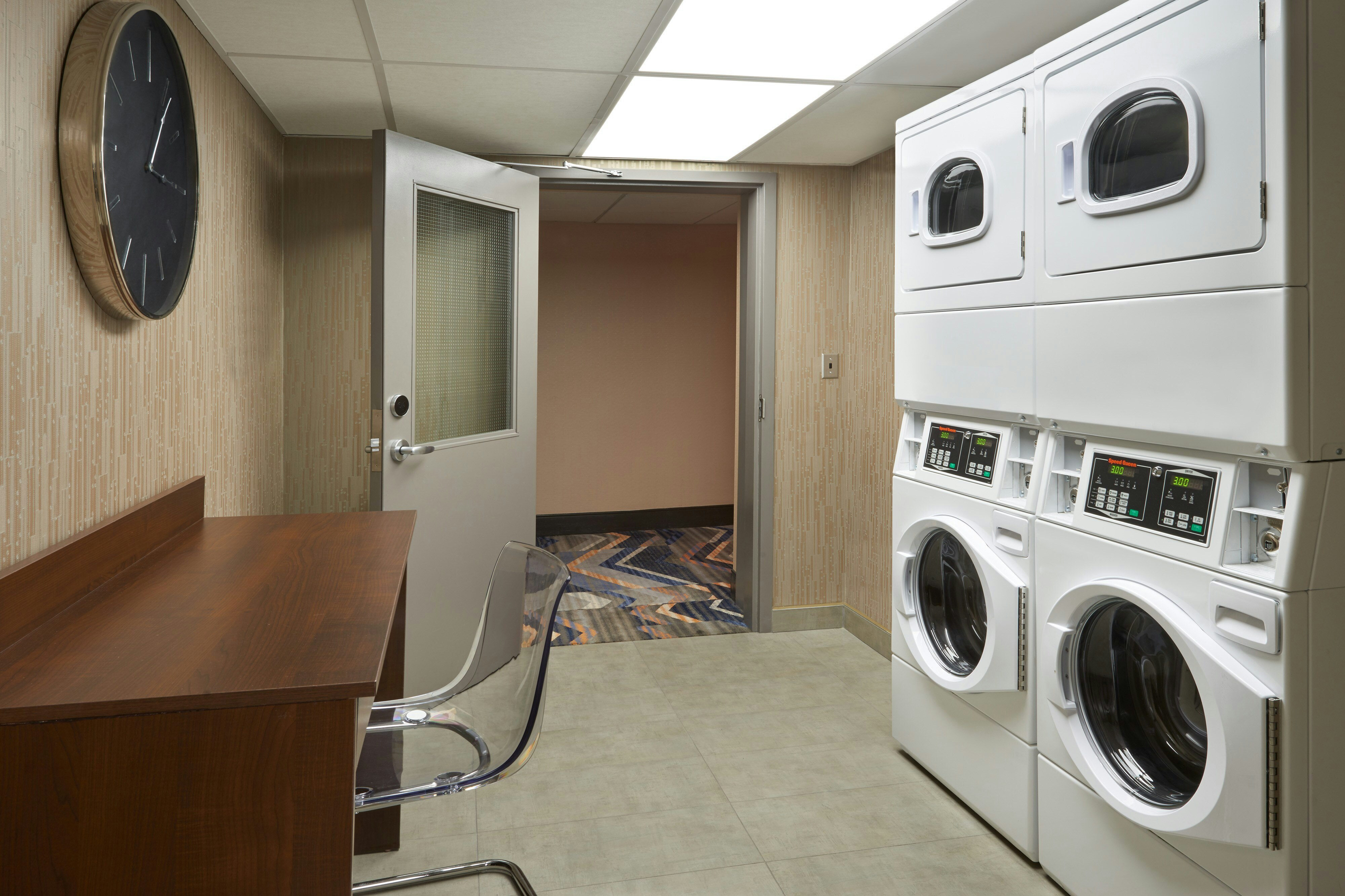 Four Points by Sheraton Vaughan 4/8
