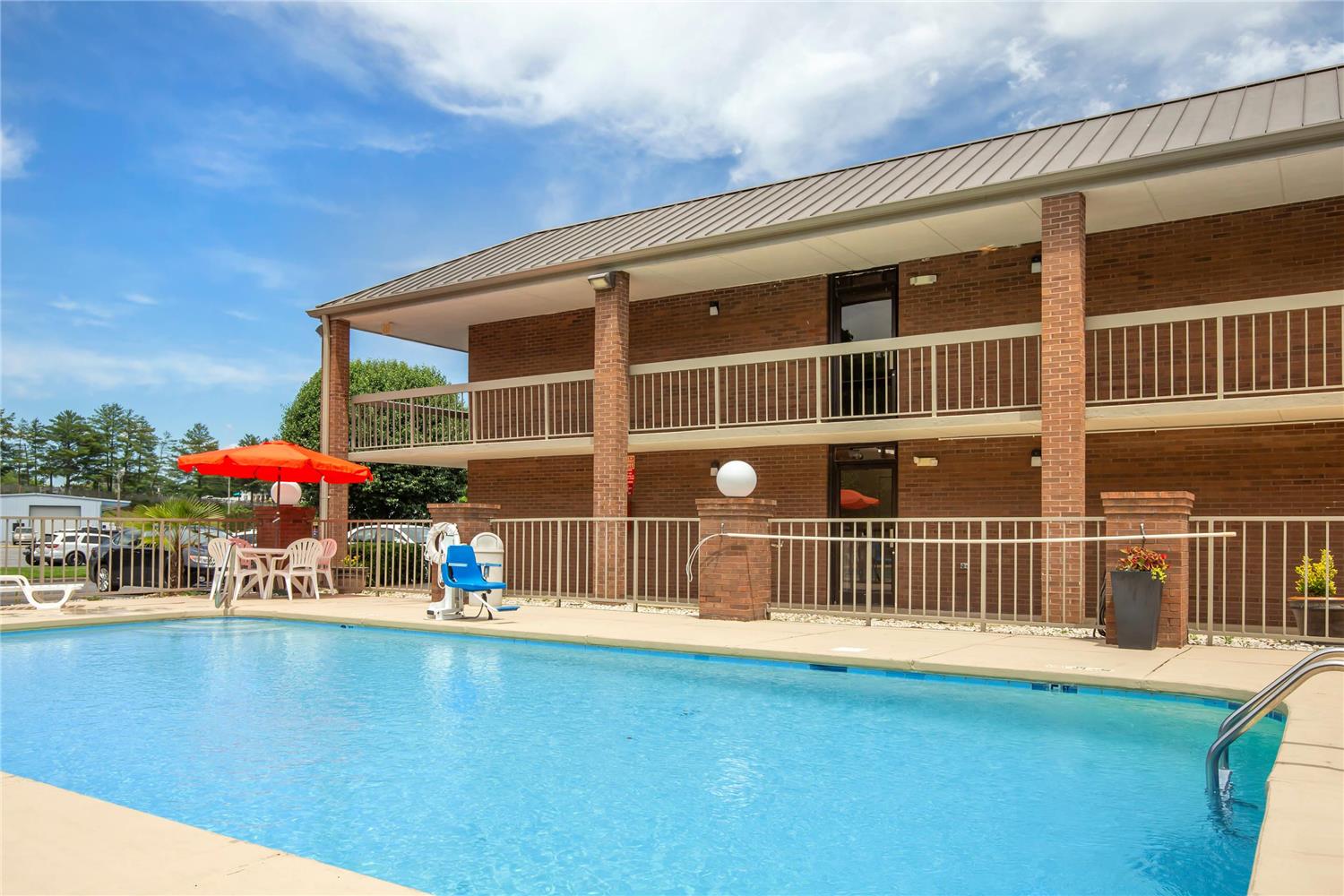Quality Inn Mount Airy Mayberry 2/11