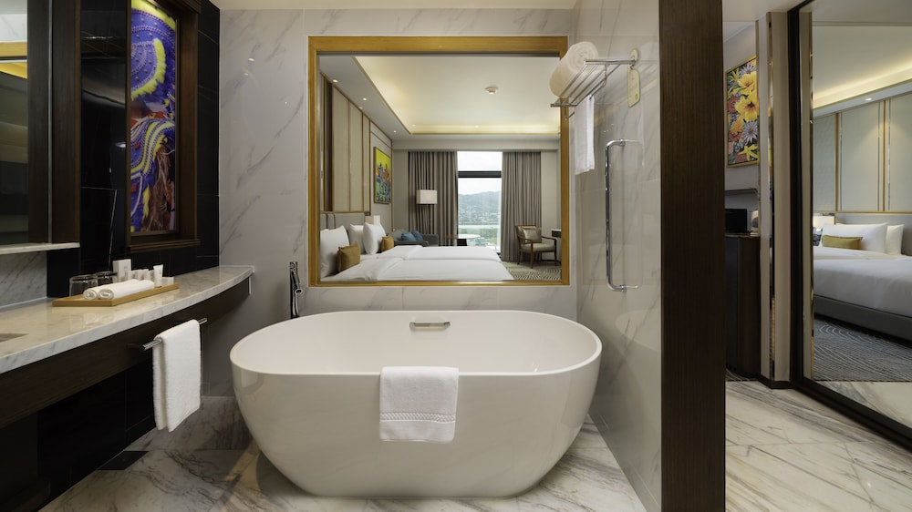 Fili Hotel at NUSTAR Resort & Casino Cebu 47/53