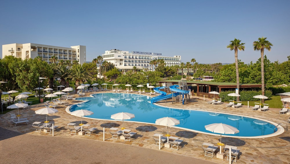GranSerena Hotel 59/62