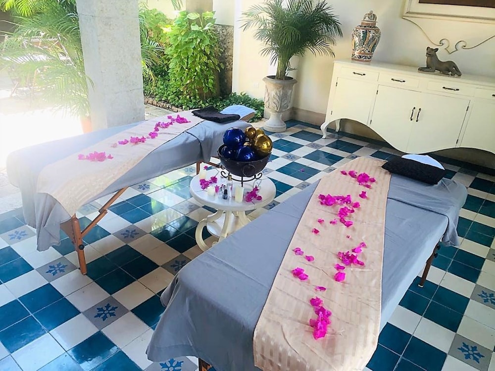 Casa Lecanda Boutique 19/38