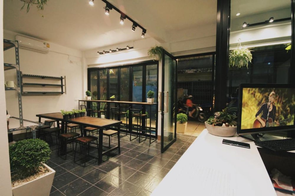 Mint Hostel 30/33