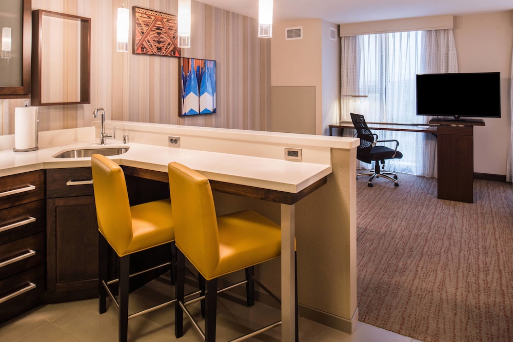 Residence Inn By Marriott Seattle University District 48/49