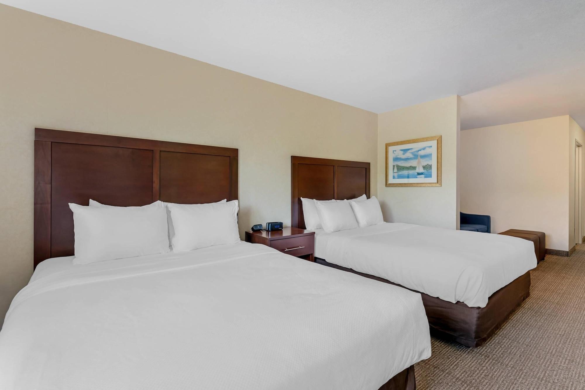Room, Multiple Beds