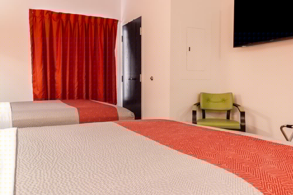 Motel6 Headingley, MB - Winnipeg West 7/57