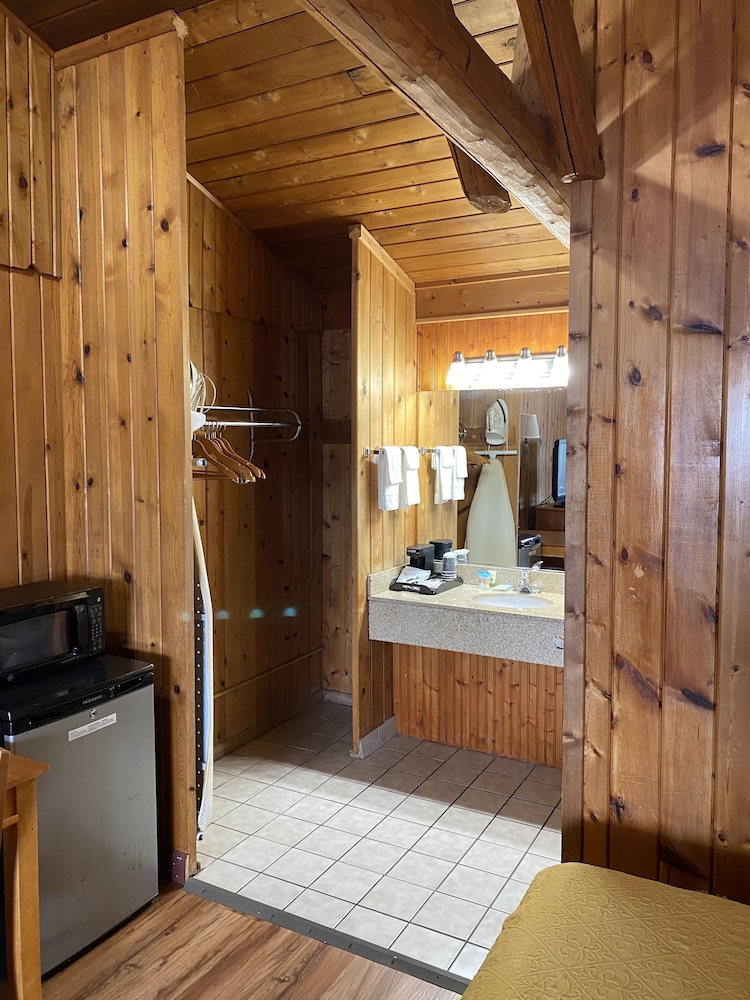 Rodeway Inn 35/58