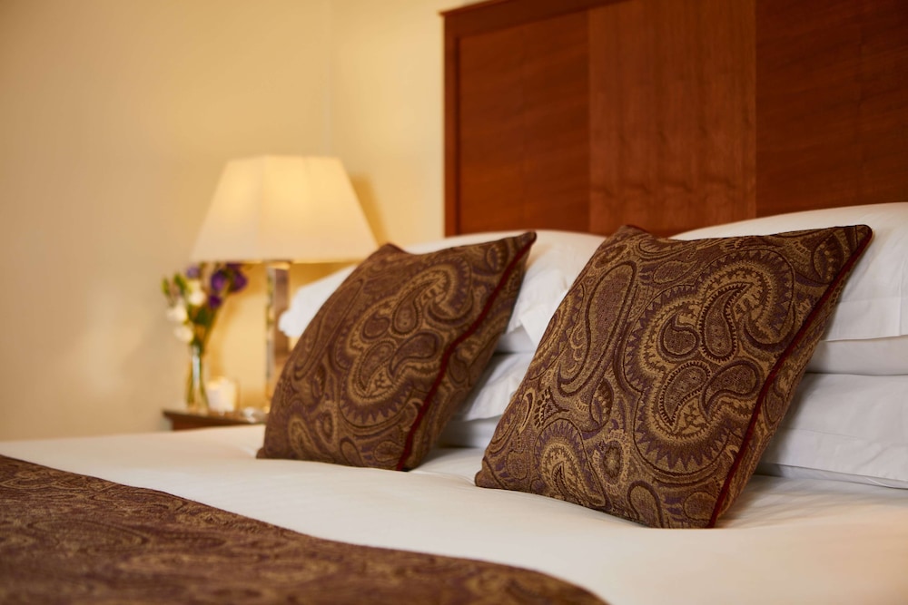 Macdonald Old England Hotel And Spa 15/50