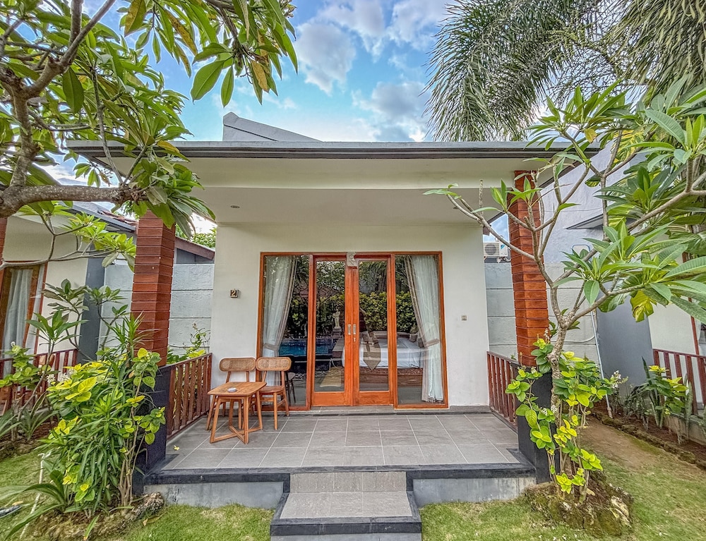 Singabu Bungalows 3/50