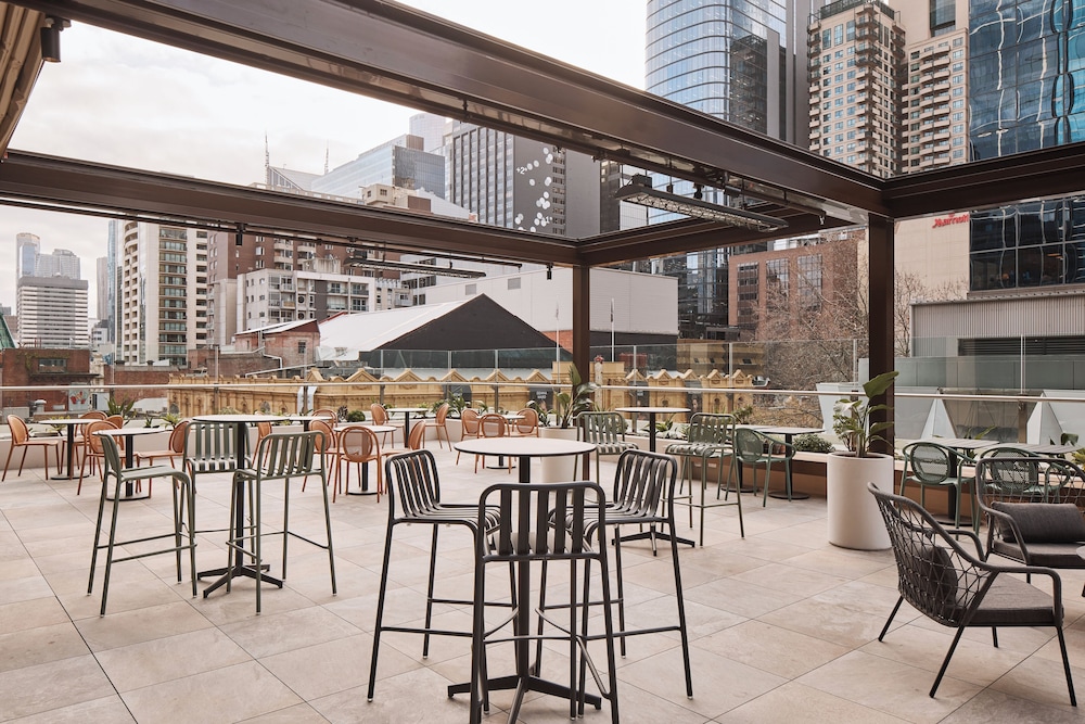 Rydges Melbourne 33/50