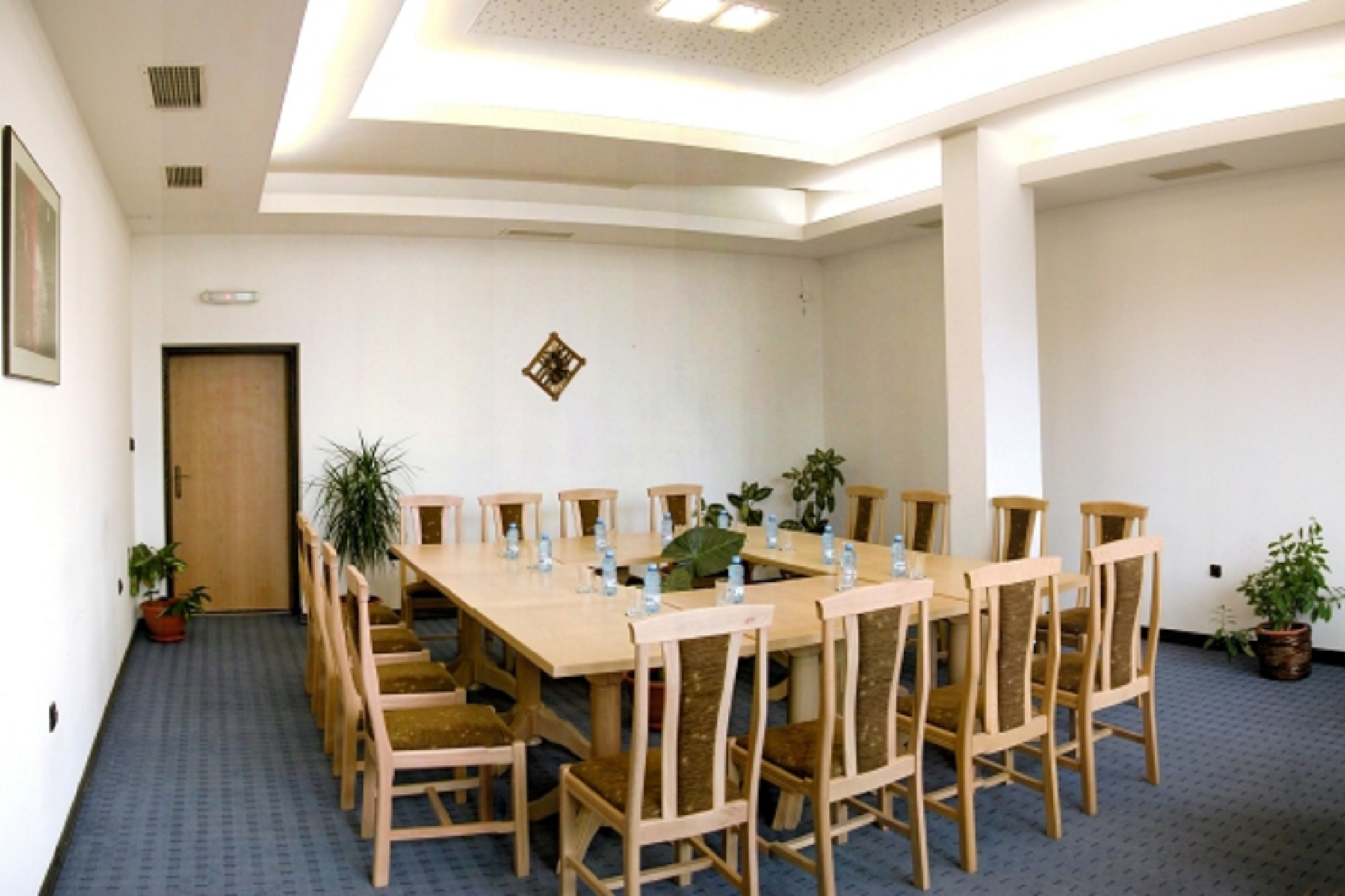Orphey Hotel 32/42