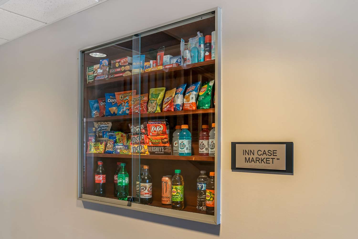 Country Inn & Suites by Radisson, Rossford - Toledo South 10/28