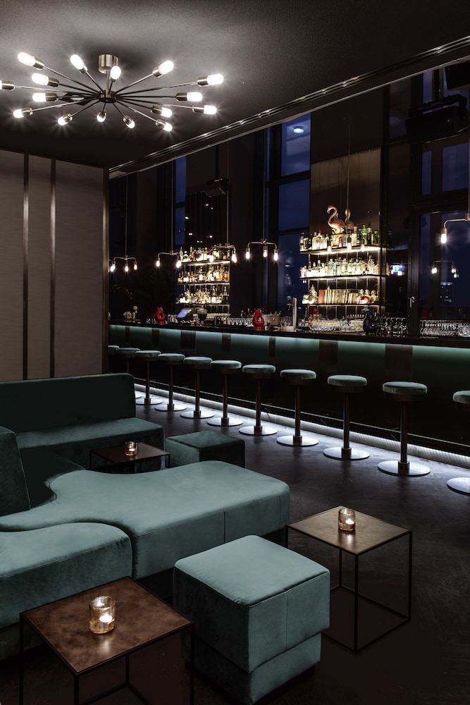 Hotel AMANO Grand Central 60/76