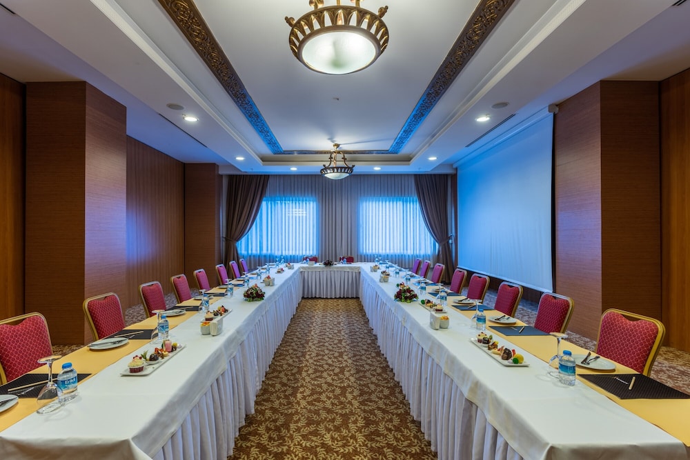 Adenya Hotels and Resort 58/69
