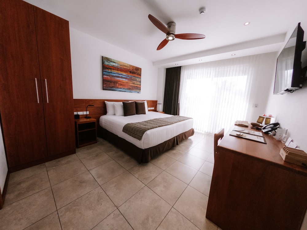 Cucuve Suites 17/67