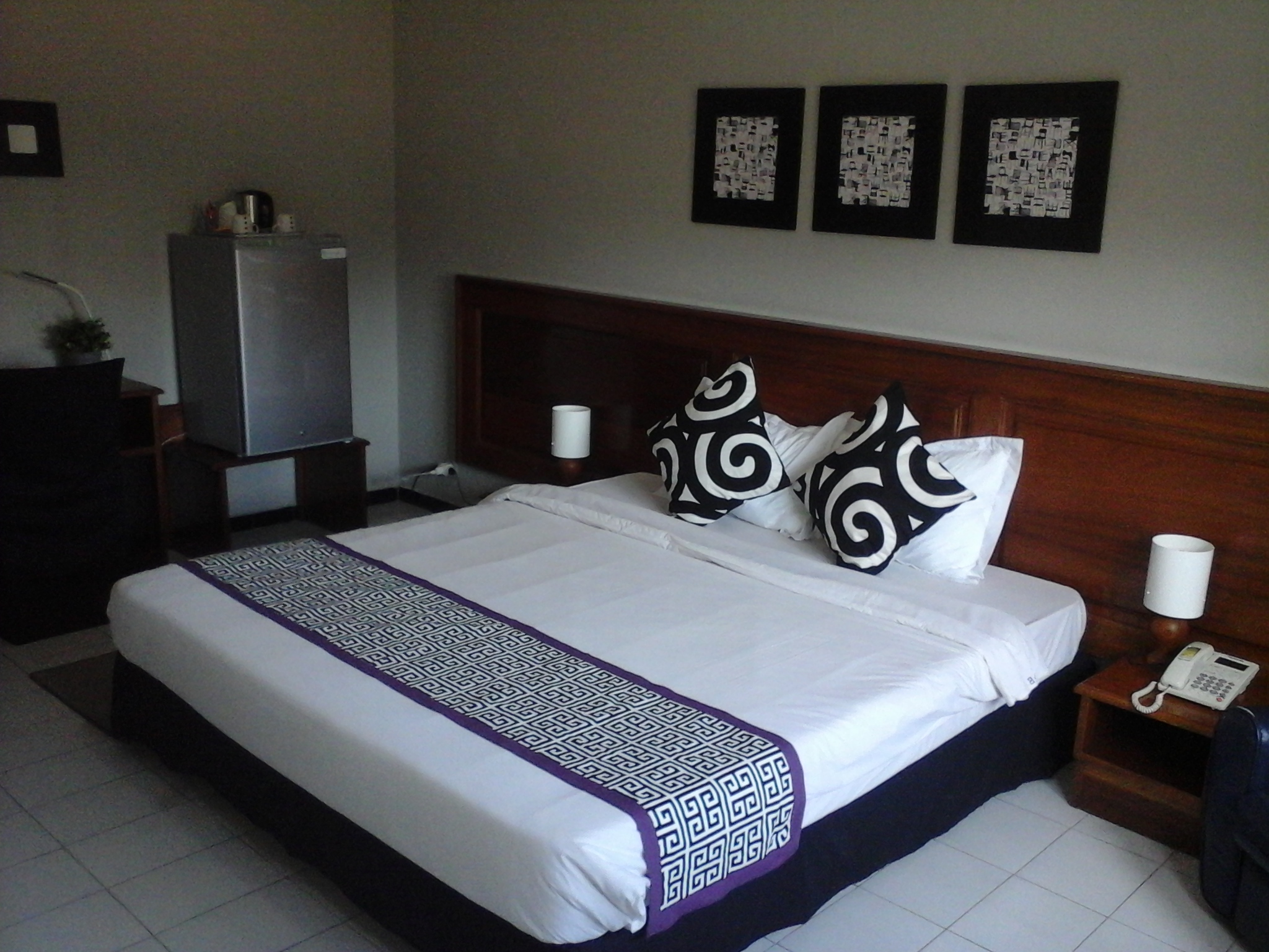 STANDARD SINGLE ROOM