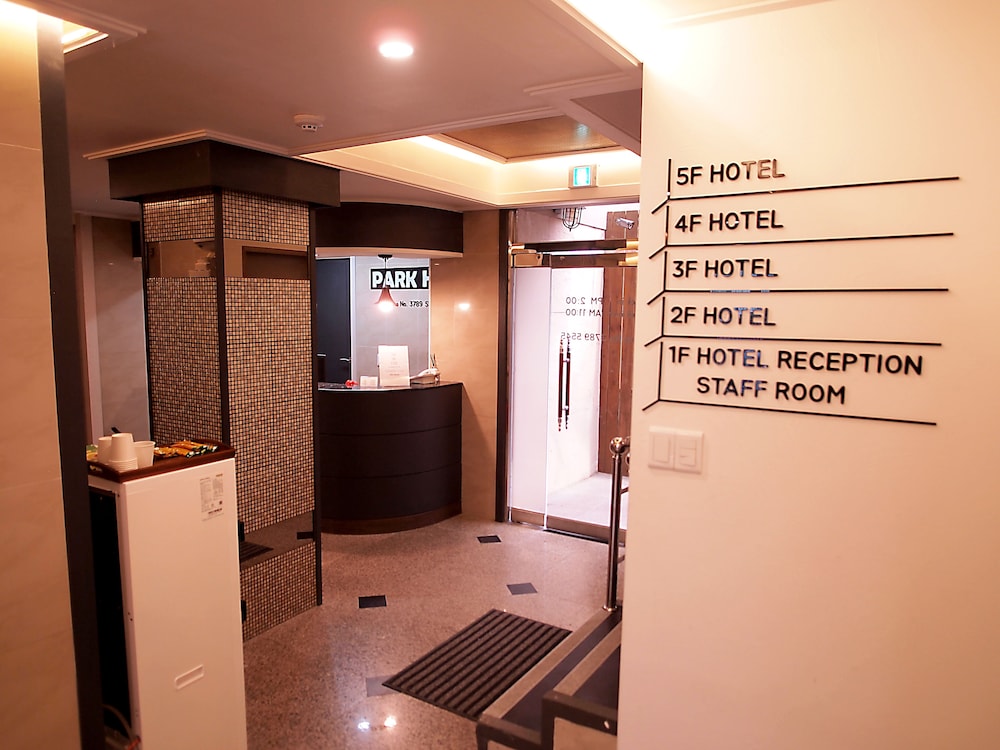 HOTEL PARK HILL MYEONGDONG 42/50